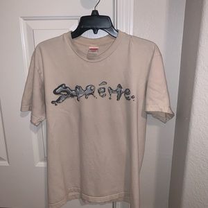 Supreme natural liquid tee